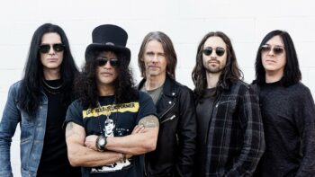 SLASH featuring MYLES KENNEDY AND THE CONSPIRATORS