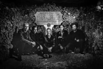 Queens of the Stone Age