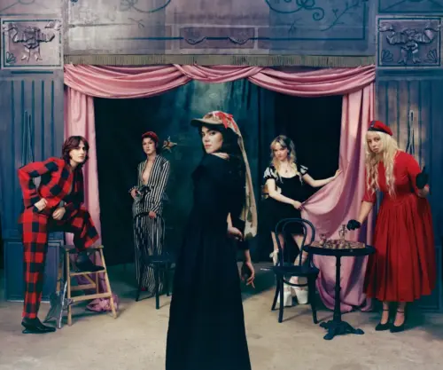 Photo von The Last Dinner Party