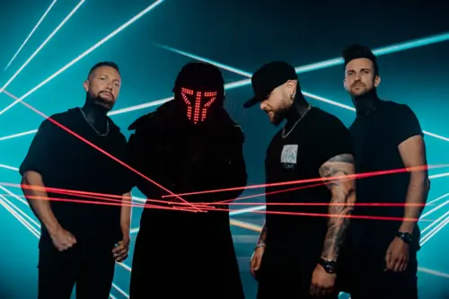 Photo von SMASH INTO PIECES