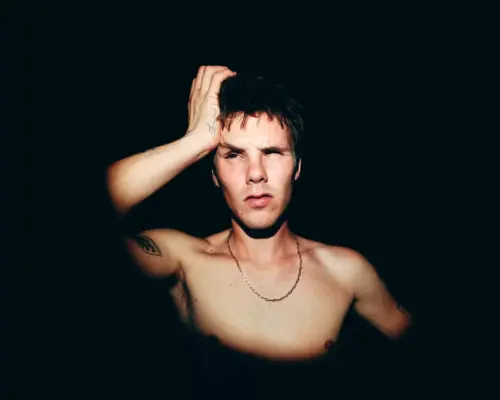 Photo von CRUZ BECKHAM