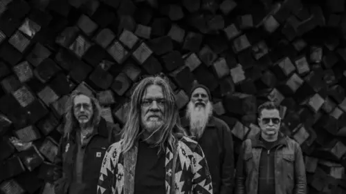 Photo von CORROSION OF CONFORMITY