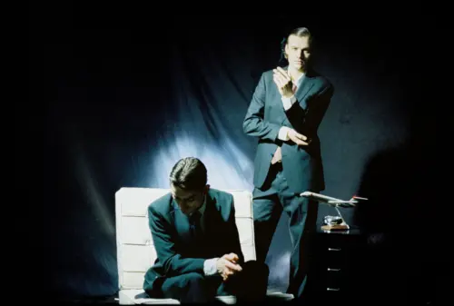 Photo von NEUNUNDNEUNZIG