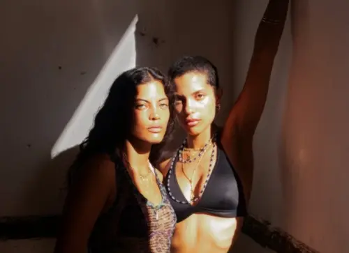 Photo von IBEYI