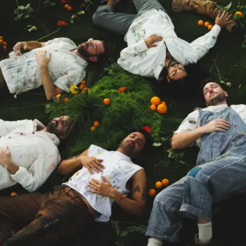 YOUNG THE GIANT