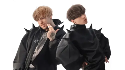 Photo von YUNGMON & LYRAN DASZ
