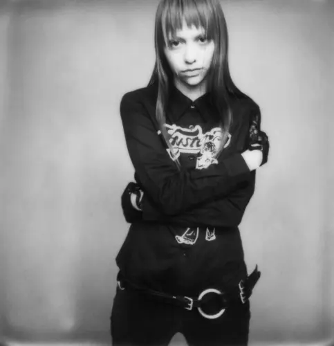 Photo von AKRIILA