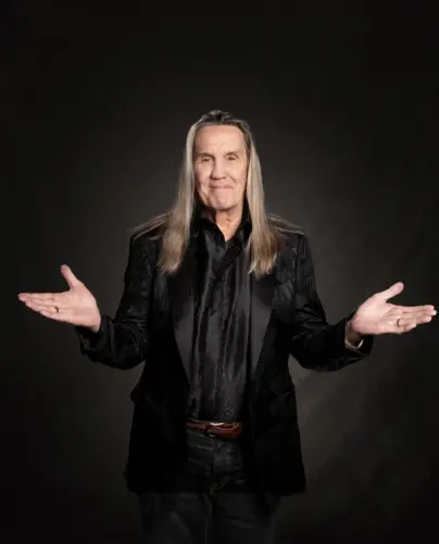 Photo von NICKO MCBRAIN