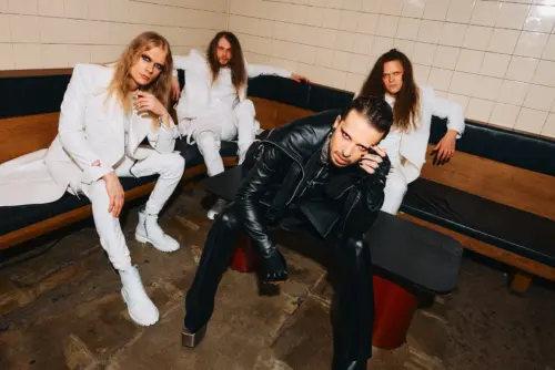 Photo von LOST SOCIETY | HOKKA
