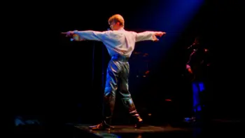 DAVID BOWIE: STAGE